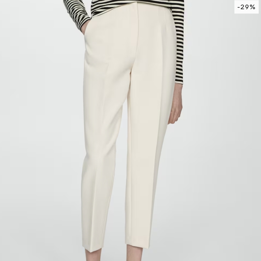 Pleat Detail Cropped Pants